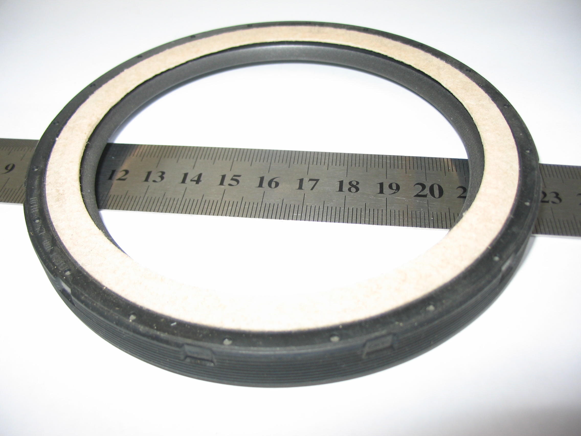 Манжета 1 2 100х125. Манжета 100х125 брт. Манжета 100 125. Манжета 2. Сальник коленвала 202.